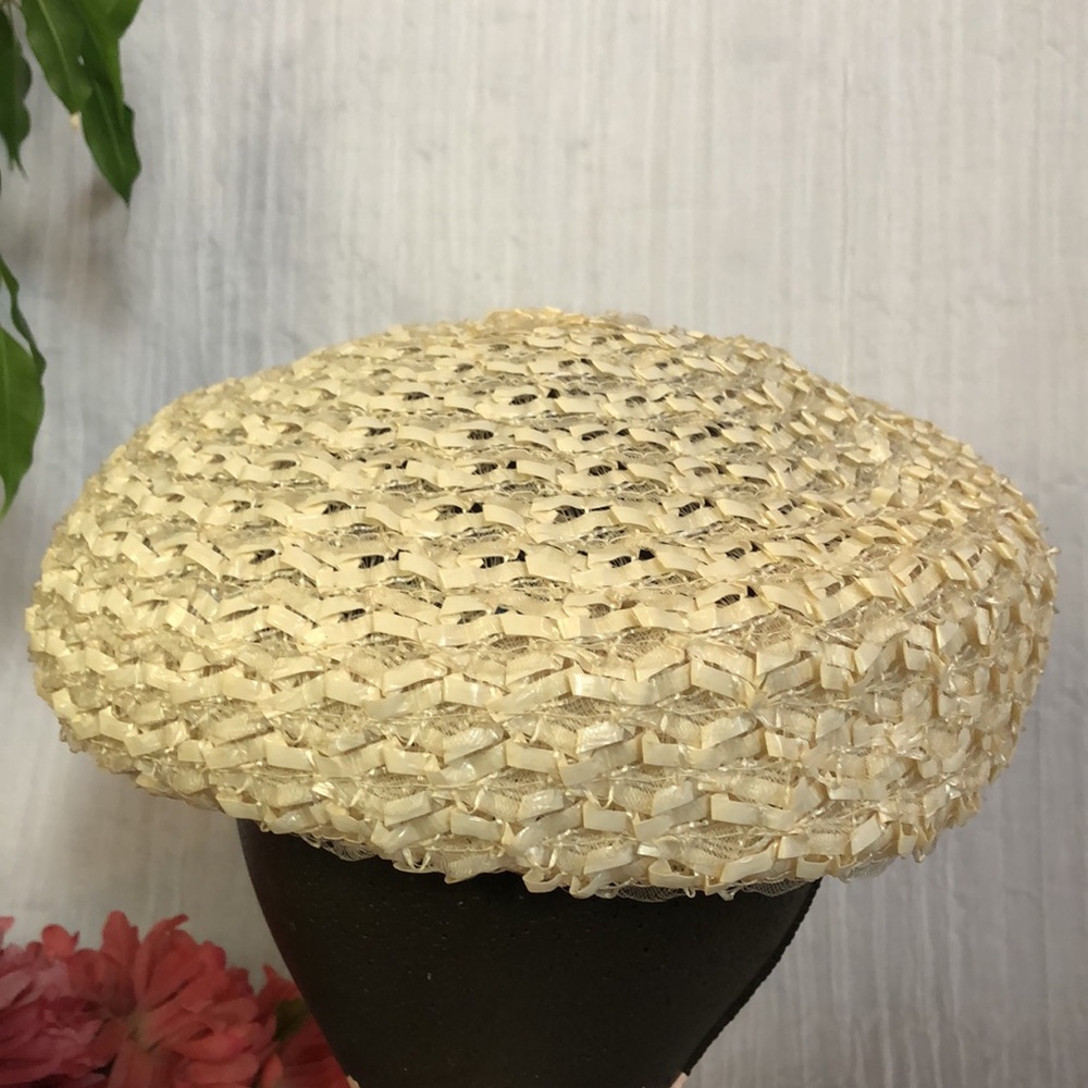 Vintage cream Jean Sutton beret woven womans hat with large front bow - Picture 4 of 10